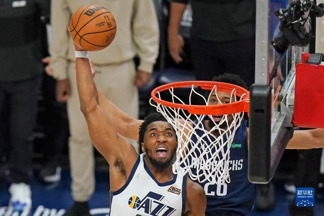 热火大胜活塞止4连败 三巨头49分太阳胜黄蜂